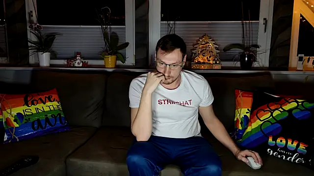 Relsxboy online show from December 7, 2024, 7:21 pm