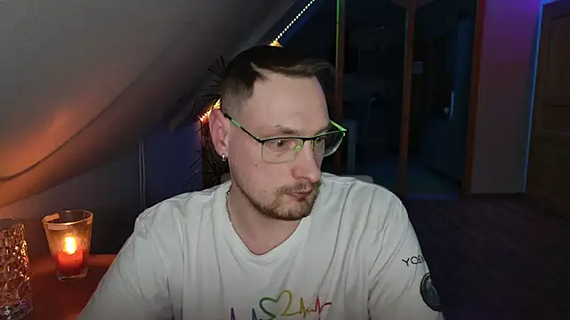 Relsxboy online show from February 5, 2025, 9:40 pm