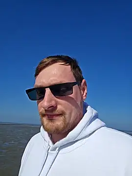 Relsxboy online show from March 21, 2025, 12:06 pm