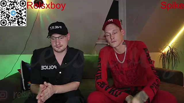 Relsxboy online show from November 4, 2025, 5:23 pm