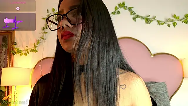 SenniaBella online show from January 17, 2026, 1:16 pm