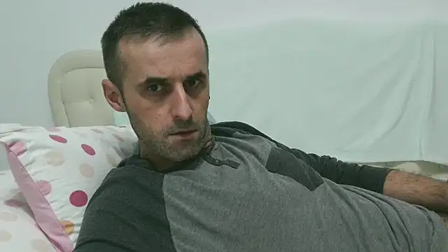 Snapshot of stevenpit chatting on December 15, 2024, 5:53 pm stevenpit online show from December 15, 2024, 5:53 pm