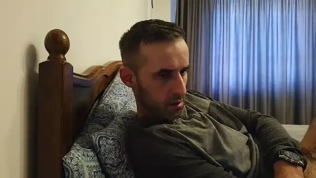 Snapshot of stevenpit chatting on January 5, 2025, 10:43 am stevenpit online show from January 5, 2025, 10:43 am