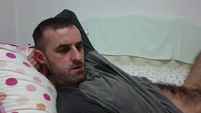 Snapshot of stevenpit chatting on January 5, 2025, 10:40 pm stevenpit online show from January 5, 2025, 10:40 pm