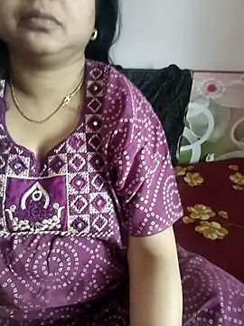 cuteyqueen online show from February 12, 2026, 5:46 am