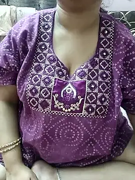 cuteyqueen online show from March 6, 2026, 2:57 pm