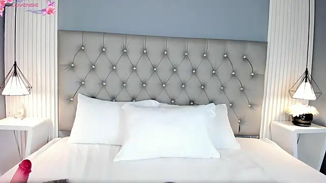 Snapshot of JessyEvans chatting on September 27, 2025, 5:40 pm JessyEvans online show from September 27, 2025, 5:40 pm