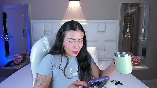 Snapshot of JessyEvans chatting on October 17, 2025, 7:38 pm JessyEvans online show from October 17, 2025, 7:38 pm