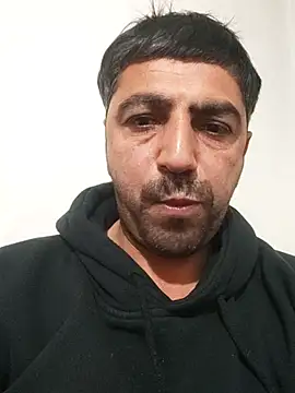 Snapshot of Muratcanik44 chatting on February 14, 2026, 11:23 pm Muratcanik44 online show from February 14, 2026, 11:23 pm