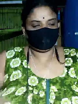 Snapshot of Dusto_Meye chatting on May 8, 2026, 3:39 pm Dusto Meye online show from May 8, 2026, 3:39 pm
