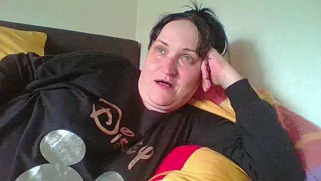 Snapshot of _squirty_cum_lady_ chatting on June 3, 2026, 2:33 pm squirty cum lady online show from June 3, 2026, 2:33 pm