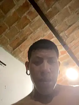 Snapshot of nowex18 chatting on November 22, 2025, 1:26 am nowex18 online show from November 22, 2025, 1:26 am