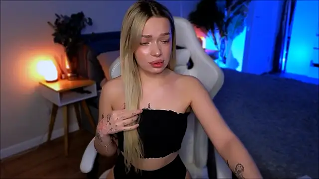 Lily Yin online show from February 22, 2026, 5:08 am