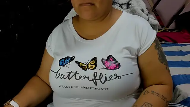 DaianaLutz online show from November 26, 2025, 2:07 pm