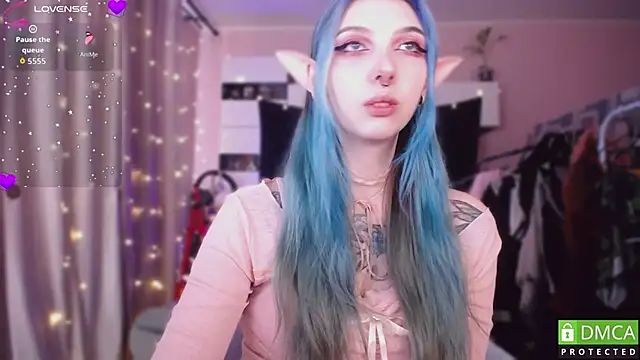 JustMeowGirl online show from February 20, 2026, 6:10 am