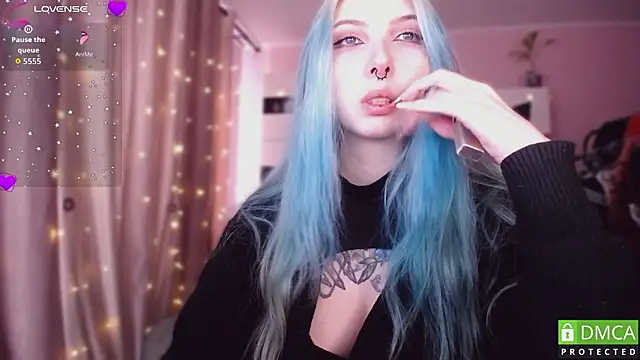 JustMeowGirl online show from March 14, 2026, 5:02 am