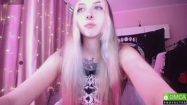 Snapshot of JustMeowGirl chatting on June 24, 2026, 5:06 am JustMeowGirl online show from June 24, 2026, 5:06 am