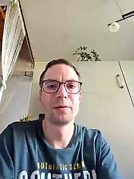 Schnubby1 online show from February 21, 2025, 1:00 pm