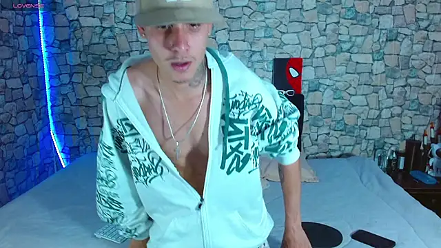 Bastiaan 28 online show from January 8, 2026, 11:51 pm