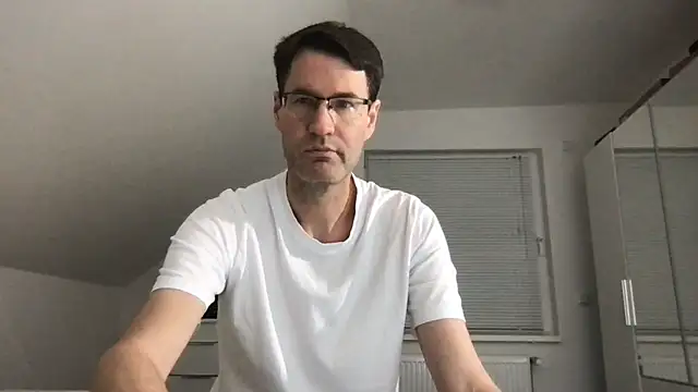 zxzx cam1 online show from November 29, 2025, 4:10 pm