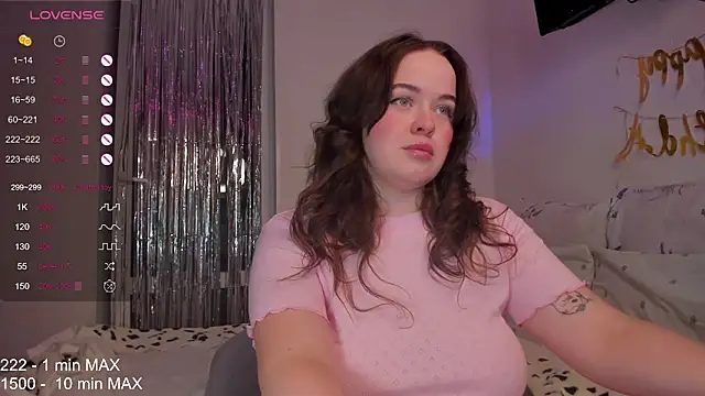 HANNA MONTANAS online show from December 4, 2025, 4:59 pm