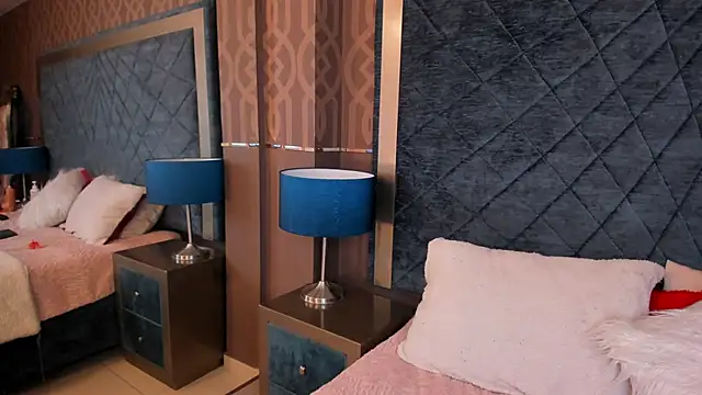 AdelaineBest online show from February 4, 2025, 4:26 am