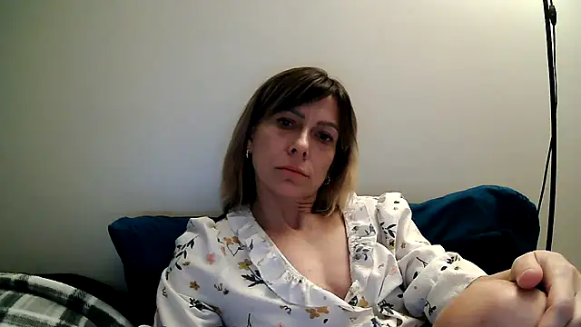 anechka1 online show from February 3, 2026, 1:59 am