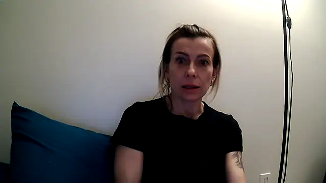 Snapshot of anechka1 chatting on March 30, 2026, 2:12 am anechka1 online show from March 30, 2026, 2:12 am