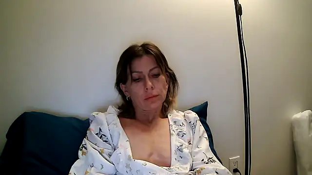 Snapshot of anechka1 chatting on April 25, 2026, 3:42 am anechka1 online show from April 25, 2026, 3:42 am