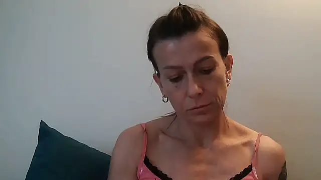 Snapshot of anechka1 chatting on April 26, 2026, 11:35 pm anechka1 online show from April 26, 2026, 11:35 pm