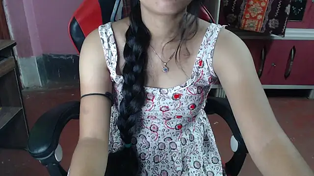 Angel Alison  online show from May 18, 2026, 6:36 pm