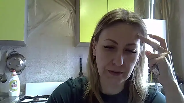 Snapshot of AshleyXHoney chatting on March 3, 2026, 8:09 am AshleyXHoney online show from March 3, 2026, 8:09 am