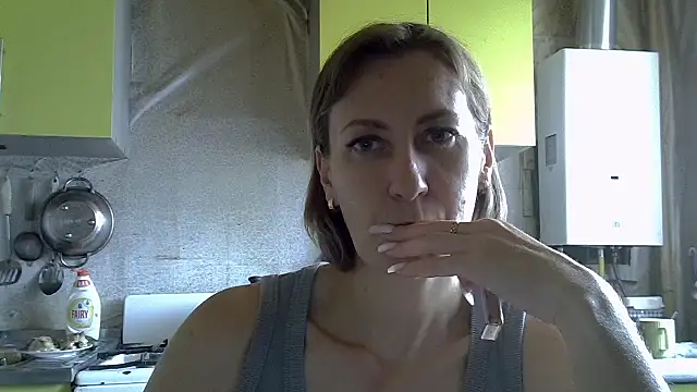 Snapshot of AshleyXHoney chatting on July 22, 2026, 8:50 am AshleyXHoney online show from July 22, 2026, 8:50 am
