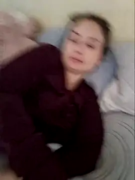 Snapshot of MilfyMrsRobinson chatting on February 17, 2025, 10:36 pm MilfyMrsRobinson online show from February 17, 2025, 10:36 pm