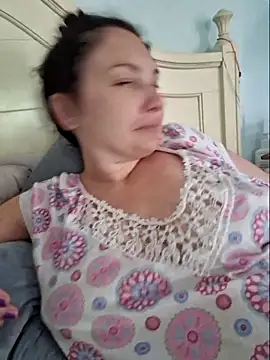 Snapshot of MilfyMrsRobinson chatting on March 9, 2025, 1:59 pm MilfyMrsRobinson online show from March 9, 2025, 1:59 pm