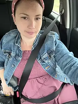 Snapshot of MilfyMrsRobinson chatting on March 14, 2025, 8:06 pm MilfyMrsRobinson online show from March 14, 2025, 8:06 pm