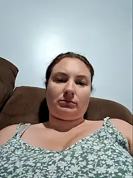 Snapshot of MilfyMrsRobinson chatting on September 17, 2025, 9:05 pm MilfyMrsRobinson online show from September 17, 2025, 9:05 pm