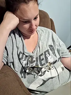 Snapshot of MilfyMrsRobinson chatting on October 9, 2025, 12:03 pm MilfyMrsRobinson online show from October 9, 2025, 12:03 pm