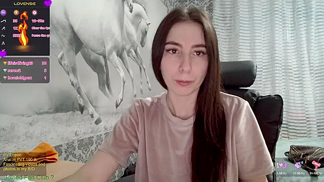 Wowpornoo online show from February 22, 2025, 5:24 pm