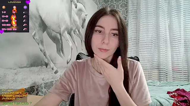 Wowpornoo online show from February 24, 2025, 1:21 pm