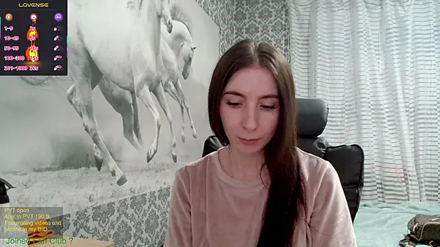 Wowpornoo online show from February 25, 2025, 1:28 pm