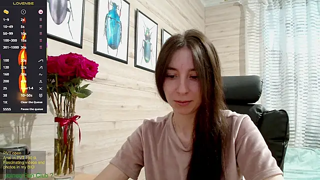 Wowpornoo online show from March 13, 2025, 12:35 pm