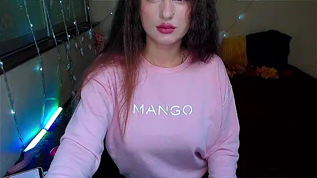 LizaSenri online show from November 25, 2025, 7:19 am