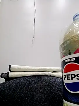 Snapshot of ListedLoin chatting on February 20, 2025, 5:29 pm ListedLoin online show from February 20, 2025, 5:29 pm