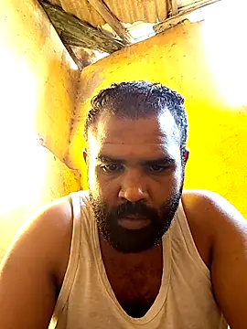 Snapshot of ListedLoin chatting on November 12, 2025, 12:38 pm ListedLoin online show from November 12, 2025, 12:38 pm