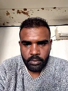 Snapshot of ListedLoin chatting on November 18, 2025, 7:35 am ListedLoin online show from November 18, 2025, 7:35 am