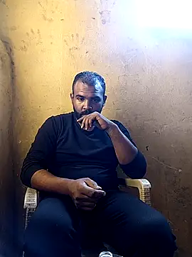 Snapshot of ListedLoin chatting on November 28, 2025, 12:30 pm ListedLoin online show from November 28, 2025, 12:30 pm