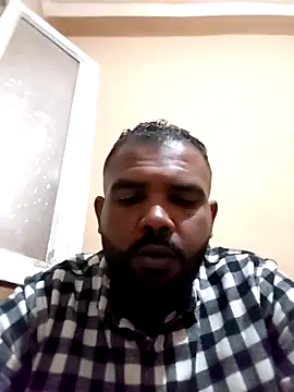 Snapshot of ListedLoin chatting on November 29, 2025, 8:01 pm ListedLoin online show from November 29, 2025, 8:01 pm