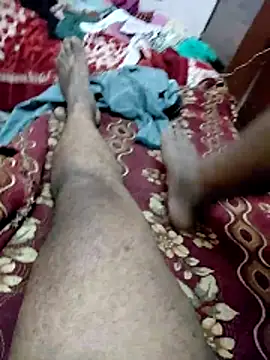 Snapshot of ListedLoin chatting on December 4, 2025, 10:51 pm ListedLoin online show from December 4, 2025, 10:51 pm