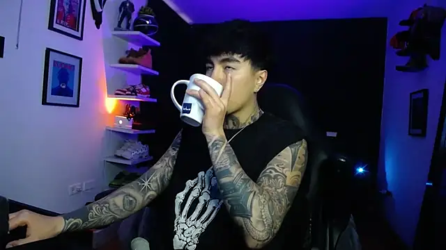 jung dragon online show from November 30, 2025, 2:54 pm